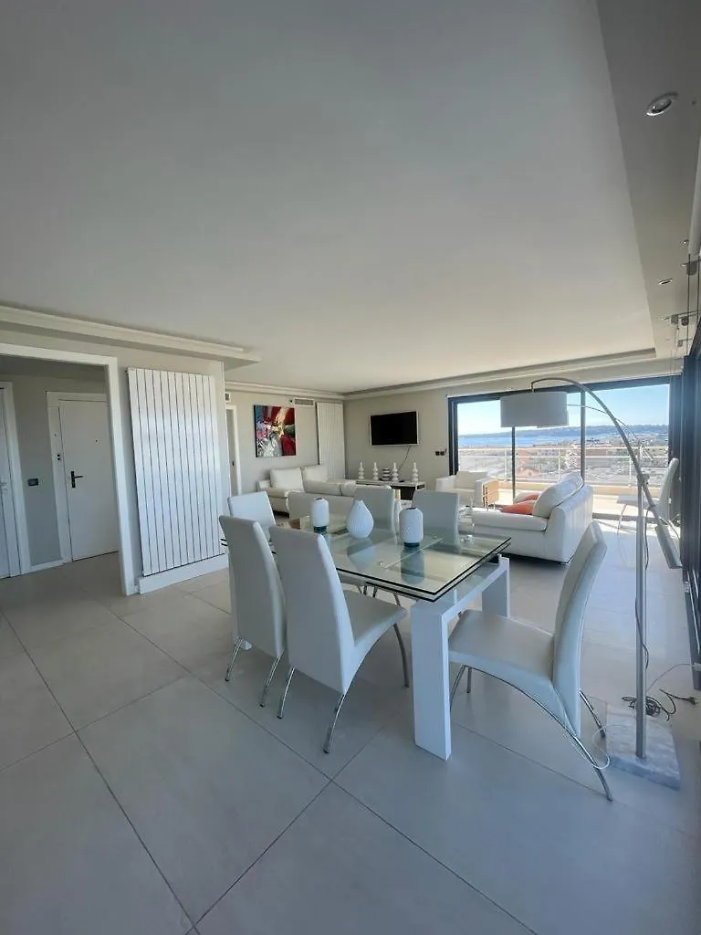 Cannes Seaview Penthouse 0*,  Francia