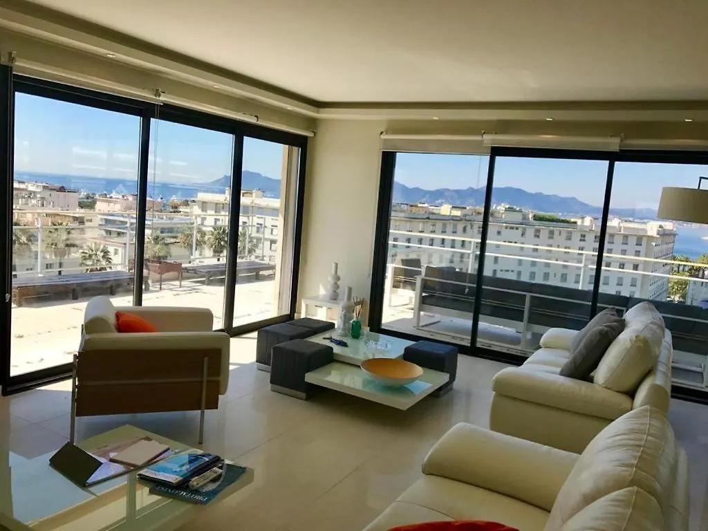 Cannes Seaview Penthouse
